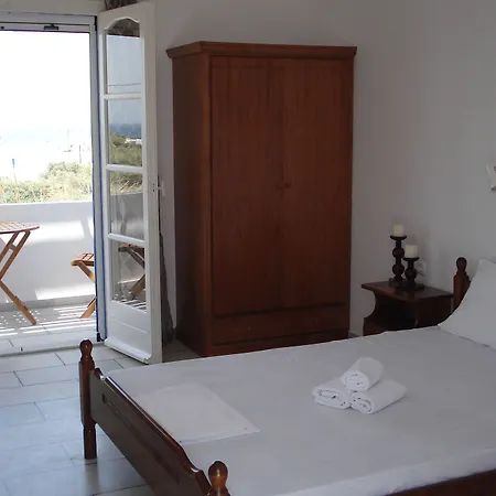 Marianna & * Plaka (Naxos)